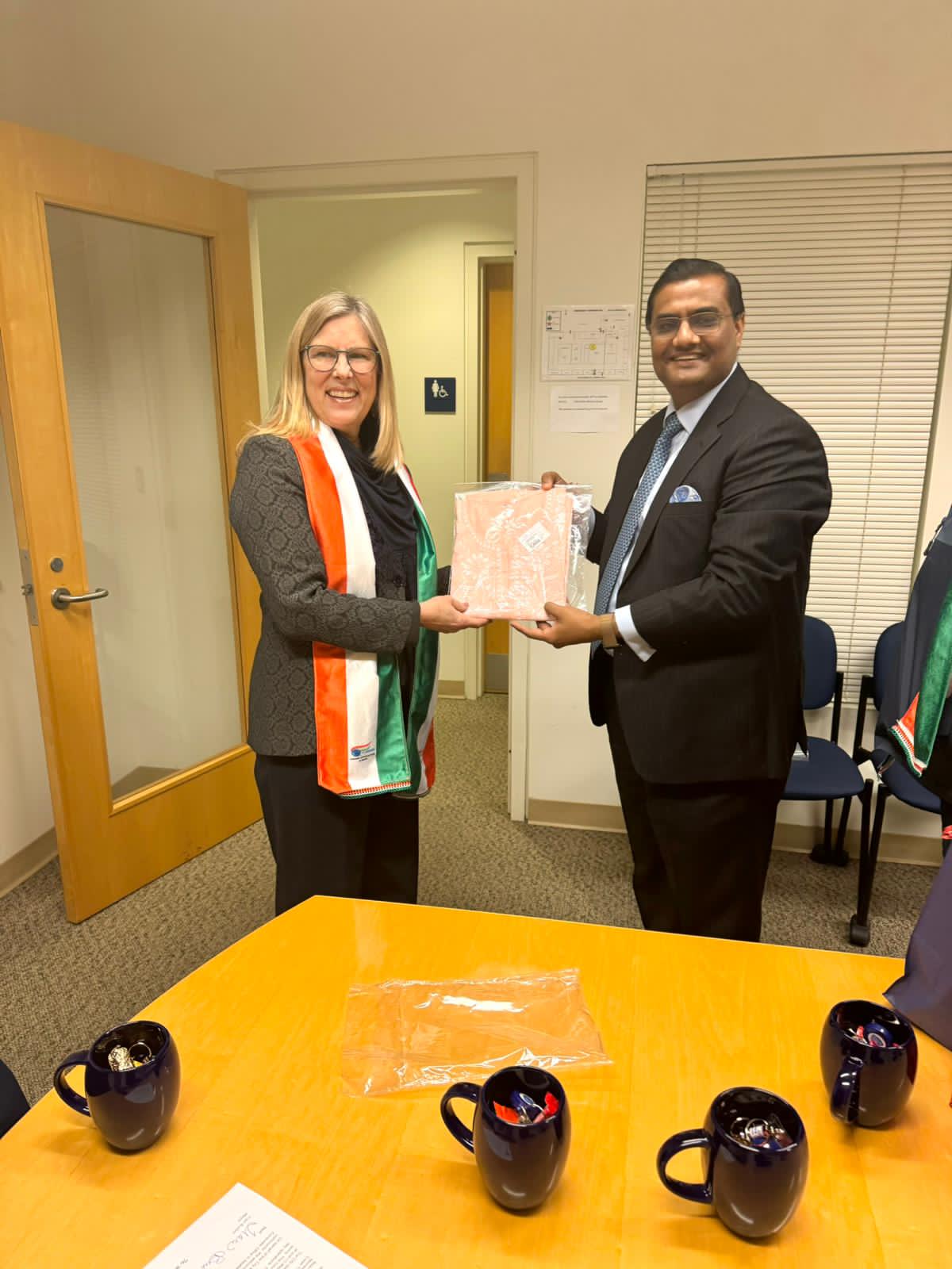  Meeting with Ms. Traci Buxton, Mayor of Des Moines 