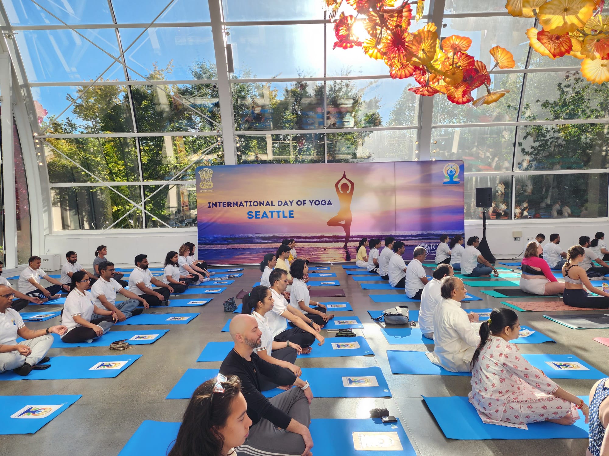  10th International Day of Yoga (IDY)
celebrations at the iconic Chihuly
Garden and Glass in Seattle!