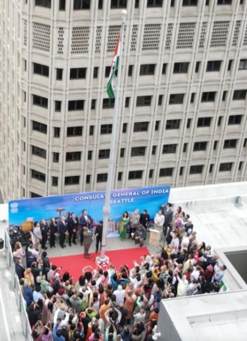  Indian Tricolour unfurled on India's 78th Independence Day at the Federal Reserve Building in Seattle (August 17 2024, Seattle)
