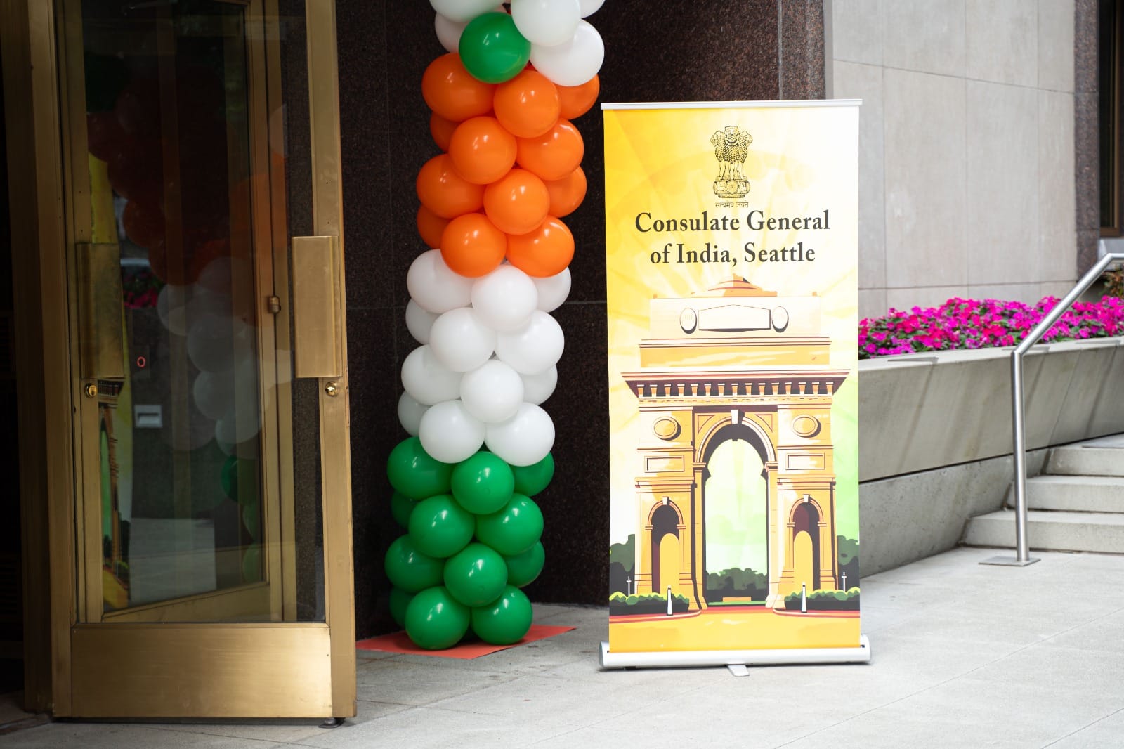  Indian Tricolour unfurled on India's 78th Independence Day at the Federal Reserve Building in Seattle (August 17 2024, Seattle)

