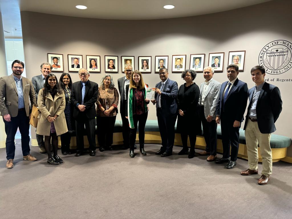  Meeting with President of University of Washington,  it’s faculty and Indian students 