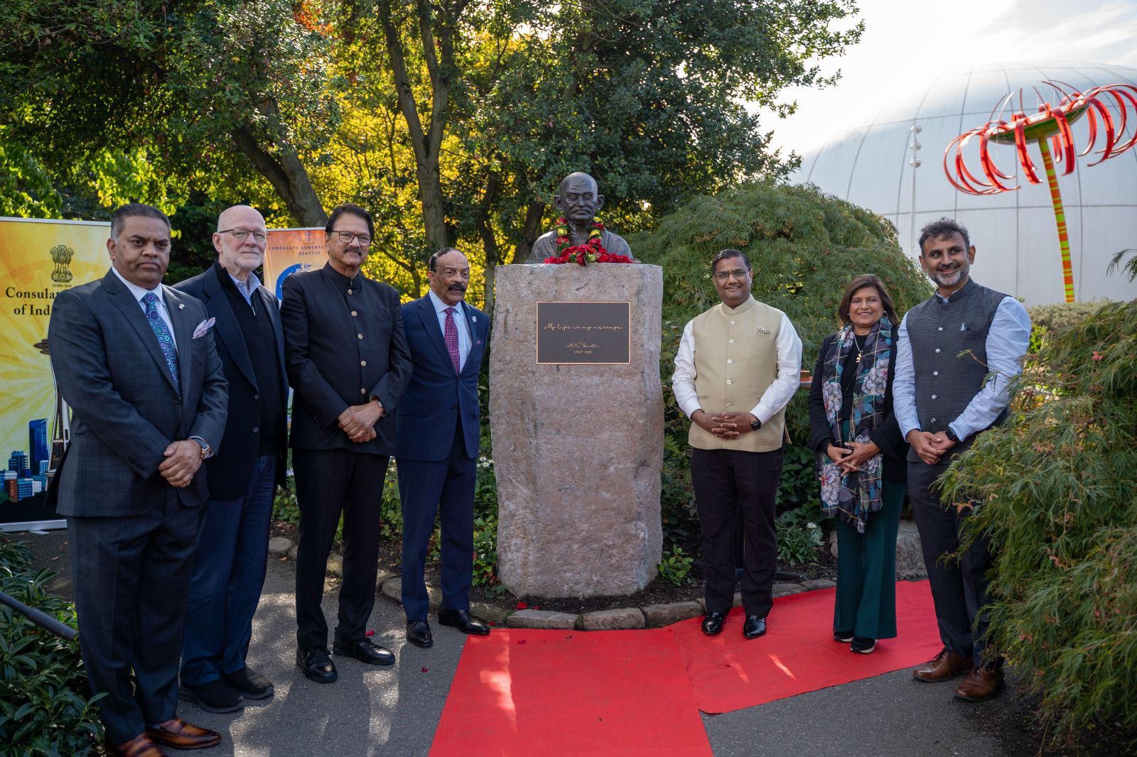  Dignitaries at the Gandhi Jayanti Celebration (02 October 2025, Seattle Center)