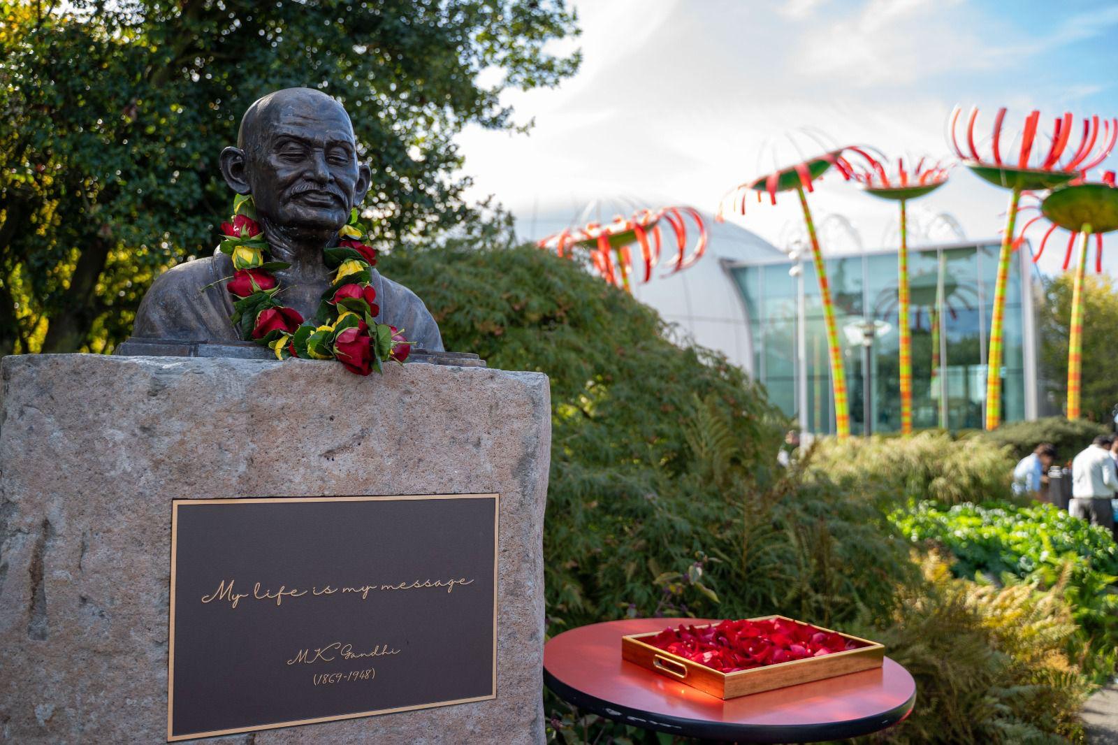 Gandhi Ji bust at Seattle Center (02 October 2025, Seattle Center)