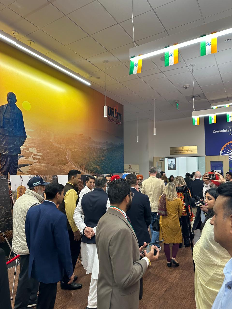  “Glimpses of Incredible India”  Photo Exhibit  inaugurated in Seattle!