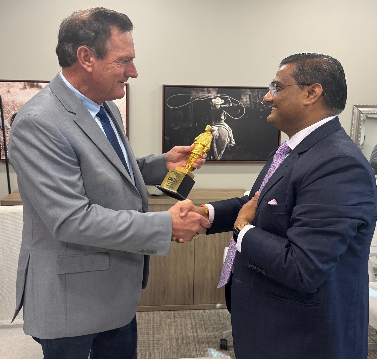  Meeting with Governor Larry Rhoden in Sioux Falls, and welcomed his support for enhancing India–South Dakota cooperation in trade, tourism, and cultural ties. (13 August, 2025)
