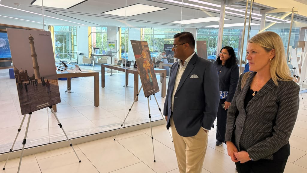  Picture Perfect: Incredible India at Creighton!