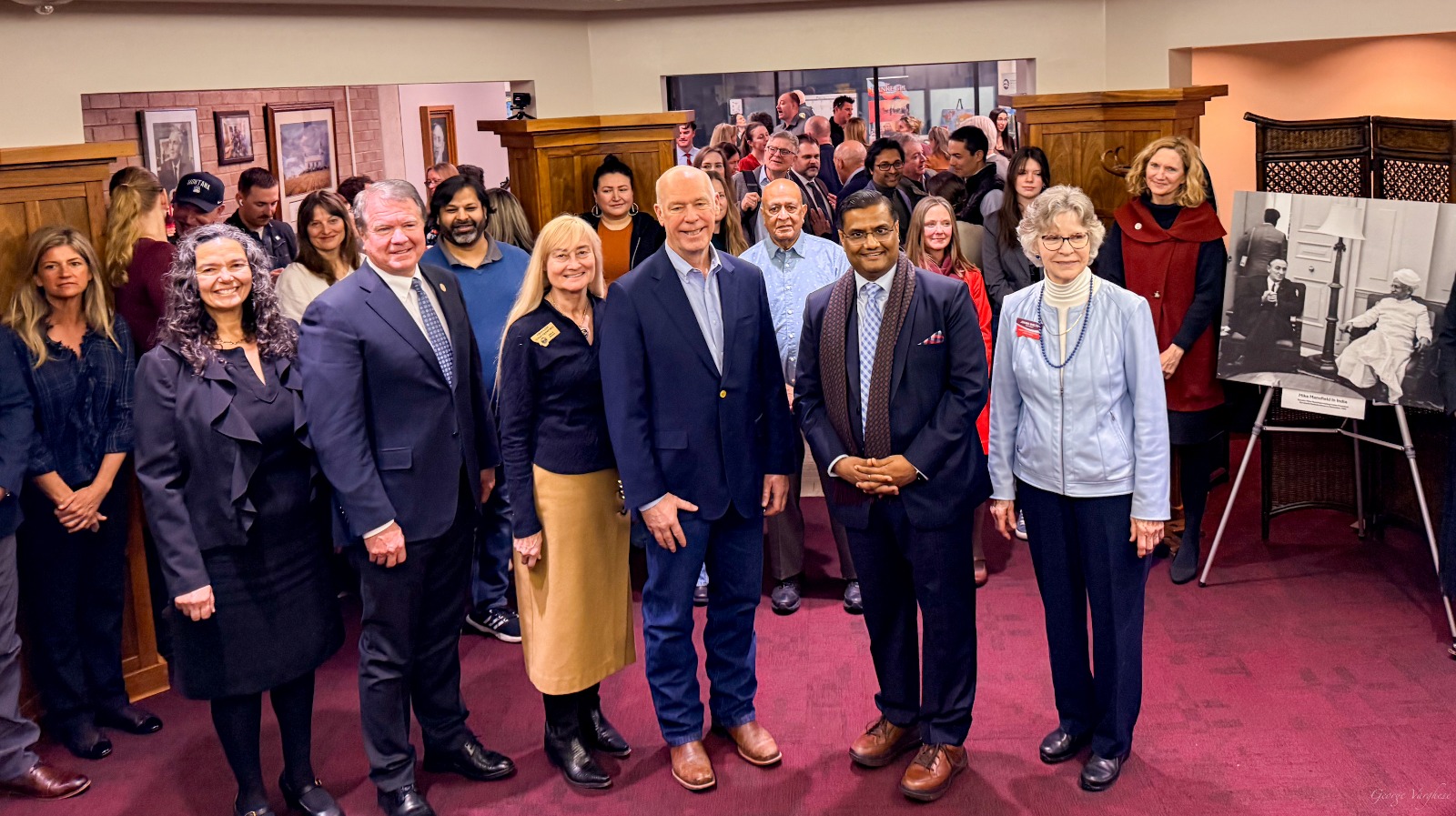  Hon’ble Governor Greg Gianforte Unveils the First Bust of Mahatma Gandhi in Montana
