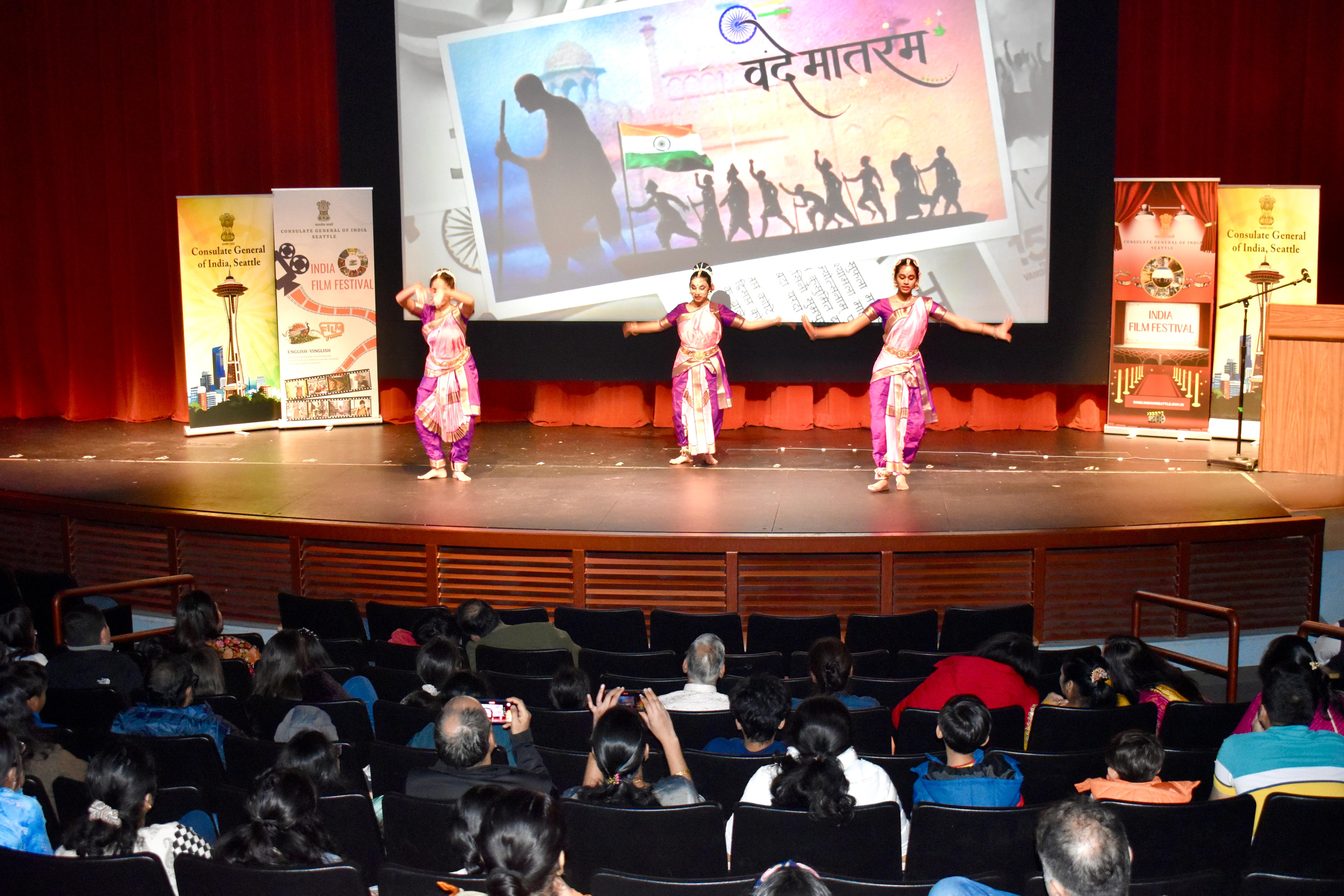  “Celebrating India” with High Schoolers in Bellevue